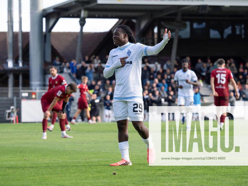 Goal to make it 1–3 by Nolan Muteba N Tumba, SV Waldhof Mannheim, 29 goal celebrations, Celebration, Joy, Emotion, Team Celebration, Gestures, GER, Soccer, SG Sonnenhof Grossaspach vs. SV Waldhof Mannheim, 3rd Division, Matchday 8, Aspach, 2026–2027 Season, October 10, 2026, GER, soccer, SG Sonnenhof Grossaspach vs. SV Waldhof Mannheim, 3rd Division, Matchday 8, Aspach, 2026–2027 season, October 10, 2026, Aspach