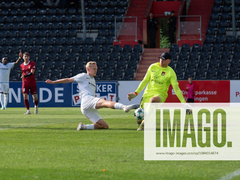 Goalkeeper Maximilian Reule, SG Sonnenhof Grossaspach, 01 makes a save against Julian Rieckmann of SV Waldhof Mannheim, 21 GER, Soccer, SG Sonnenhof Grossaspach vs. SV Waldhof Mannheim, 3rd Division, Matchday 8, Aspach, 2026–2027 season, October 10, 2026 GER, Soccer, SG Sonnenhof Grossaspach vs. SV Waldhof Mannheim, 3rd Division, Matchday 8, Aspach, 2026–2027 season, October 10, 2026 Aspach
