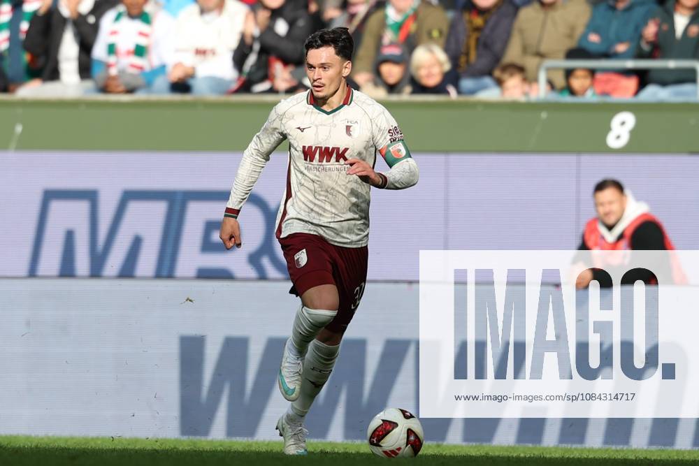 Fabian Rieder, 32, FC Augsburg; FC Augsburg vs. FC Bayern Munich; Soccer; Bundesliga 1; Matchday 5; October 10, 2026; DFB and DFL regulations prohibit any use of photographs as image sequences and or quasi-video; Augsburg, Bayern, Germany