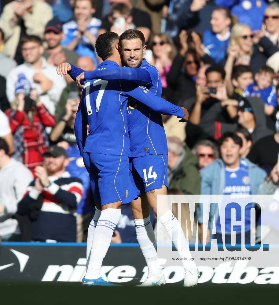 Premier League - Chelsea v AFC Bournemouth LONDON, ENGLAND, OCTOBER 10: GOAL 1-0, Jordan Henderson of Chelsea goal celebration with Morgan Rogers of Chelsea after scoring a goal to make the score 1-0 during The Premier League match between Chelsea v AFC Bournemouth at Stamford Bridge Stadium, London, England, on October 10. (Photo by Daniel Weir) London Stamford Bridge Stadium England