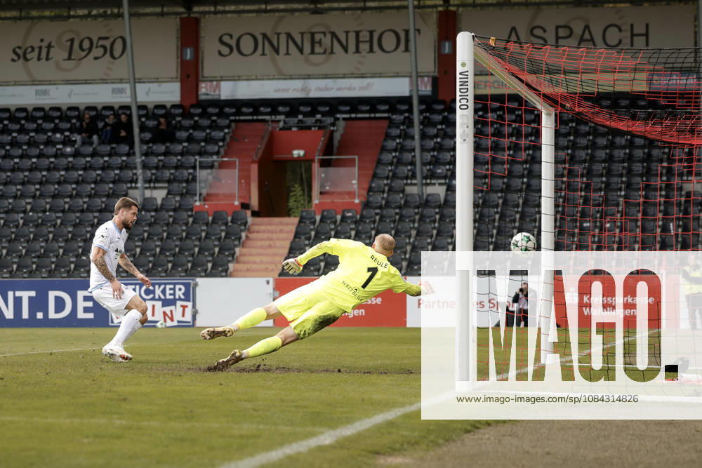 Soccer 3rd Division, SG Sonnenhof Grossaspach vs. SV Waldhof Mannheim, Julian Ulbricht (SV Waldhof Mannheim), 10-1, 5