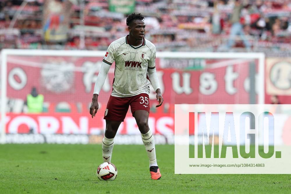 Juma Bah 35 FC Augsburg, FC Augsburg vs. FC Bayern Munich, Soccer, Bundesliga 1, Matchday 5, October 10, 2026. DFB and DFL regulations prohibit any use of photographs as image sequences and or quasi-video. Augsburg, Bayern, Germany