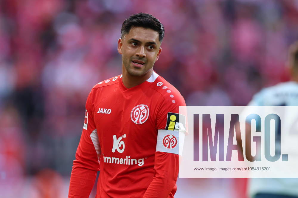 German Bundesliga, 1 FSV Mainz 05 vs. Bayer 04 Leverkusen, from left, Nadiem Amiri of FSV Mainz 05 looks disappointed, disappointed, sad, frustrated, frustrated DFL DFB REGULATIONS PROHIBIT ANY USE OF PHOTOGRAPHS AS IMAGE SEQUENCES AND OR QUASI-VIDEO