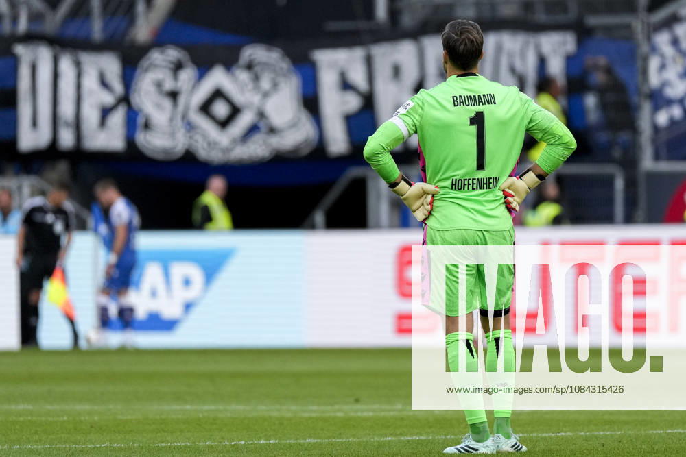Oliver Baumann, goalkeeper, Hoffenheim, 1, Captain, cutout, full-body, single image, single photo, action, TSG 1899 Hoffenheim player, looking disappointed, disappointment, frustration, pessimistic, 10 10 2026, Sinsheim, Germany, soccer, Bundesliga, TSG 1899 Hoffenheim vs. Hamburger SV, DFB and DFL regulations prohibit any use of photographs as image sequences and or quasi-video