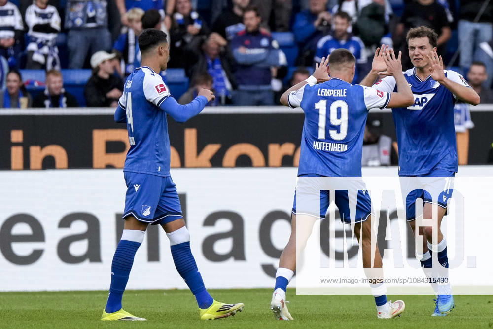From left: Adam Daghim (Hoffenheim), 14; Tim Lemperle (Hoffenheim), 19; goal scorer Fisnik Asllani (Hoffenheim), 11; players from TSG 1899 Hoffenheim celebrate the goal that tied the game at 1-1, Celebration, goal celebration, scoring a goal, celebrate the goal, goal, celebration, celebrating the goal, joy, happiness, happy, optimistic, positive, game scene, highlight, action, 10 10 2026, Sinsheim, Germany, soccer, Bundesliga, TSG 1899 Hoffenheim vs. Hamburger SV, DFB and DFL regulations prohibit any use of photographs as image sequences and or quasi-video