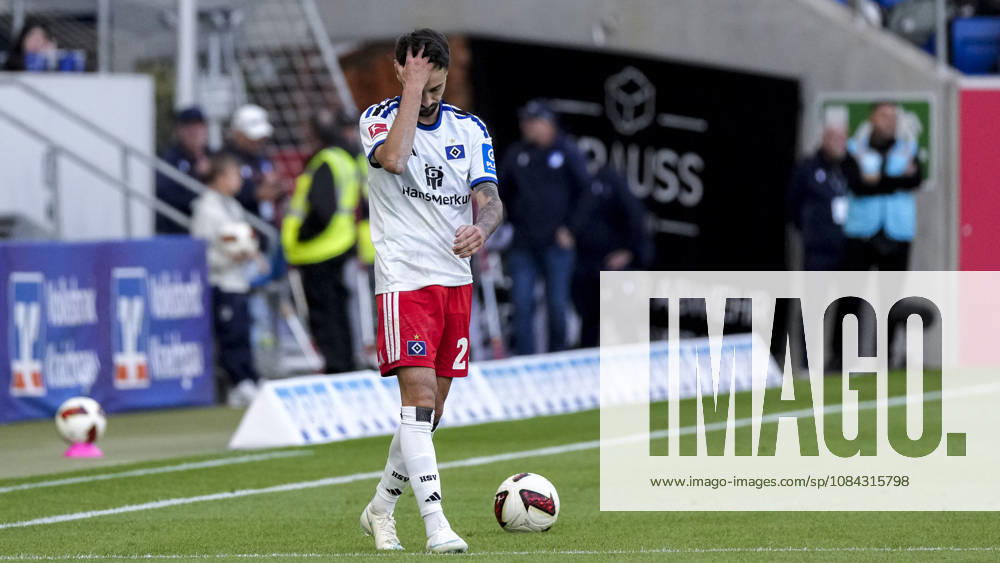 Fabio Vieira HSV, 20, player for Hamburger SV (HSV), cutout, full-body, single image, single photo, action, looking disappointed, disappointment, frustration, pessimistic, game scene, 10 10 2026, Sinsheim, Germany, soccer, Bundesliga, TSG 1899 Hoffenheim vs. Hamburger SV, DFB and DFL regulations prohibit any use of photographs as image sequences and or quasi-video