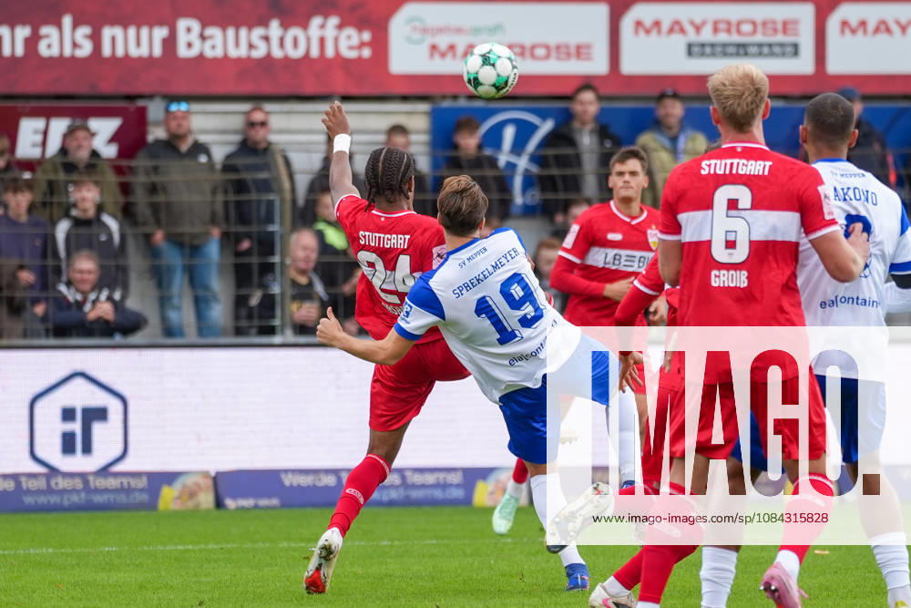 German Soccer, 3rd Division, Matchday 8, Hänsch Arena, Meppen, Emsland, Lower Saxony, SV Meppen vs. VfB Stuttgart U21, VfB Stuttgart II Luis Sprekelmeyer SV Meppen, 19