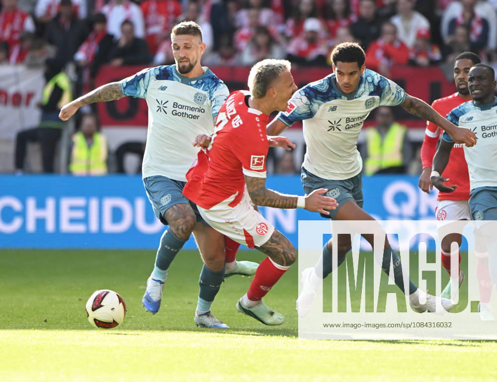 Soccer Bundesliga Season 2026–2027 Mewa Arena Mainz October 10, 2026 1 FSV Mainz 05 mz Bayer Leverkusen lev V li Robert Andrich Bayer Leverkusen, Phillip TIETZ 1 FSV Mainz 05, Jarell QUANSAH, Bayer Leverkusen. DFL regulations prohibit any use of photographs as image sequences and or quasi-video; editorial use only by national and international news agencies. Out: German Bundesliga, 1. FSV Mainz 05