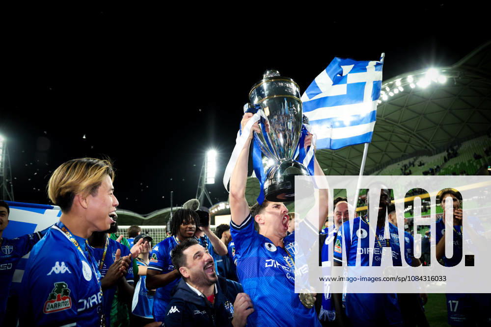 MELBOURNE, AUSTRALIA - OCTOBER 10: South Melbourne FC celebrates defeating Melbourne Victory FC in the 2026 Hahn Australia Cup Final at AAMI Park on October 10, 2026 in Melbourne, Australia. South Melbourne FC V Melbourne Victory FC - Australia Cup 2026 Final - ZUMAp121 20261010_zsp_p121_047