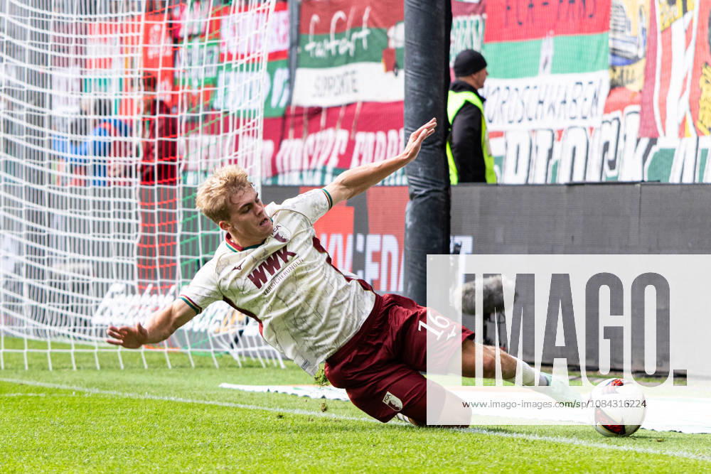 Germany: FC Augsburg vs. FC Bayern Munich, Bundesliga 1, Matchday 5, 2026–27 Season, WWK Arena Augsburg Hennes Behrens, FC Augsburg, 16 Augsburg WWK Arena Bayern Germany