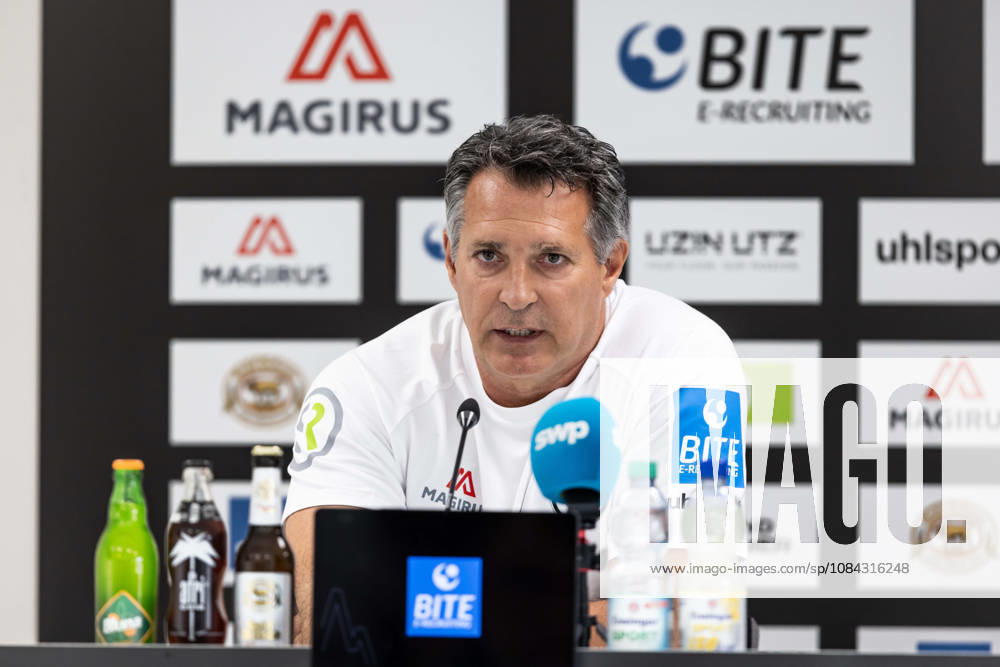 SSV Ulm 1846 Soccer vs. Eintracht Frankfurt II, Soccer, Regionalliga Southwest, Matchday 11, Donaustadion Ulm, October 26, 2010—Post-match press conference, cropped single image, portrait of Alois Schwartz, SSV Ulm 1846 soccer, coach and sporting director, SSV Ulm 1846 vs. Eintracht Frankfurt II, Soccer, Regionalliga Southwest, Matchday 11, Donaustadion Ulm, October 26, Photo by Lucca Fundel, Ulm, Donaustadion, Baden-Württemberg, Germany
