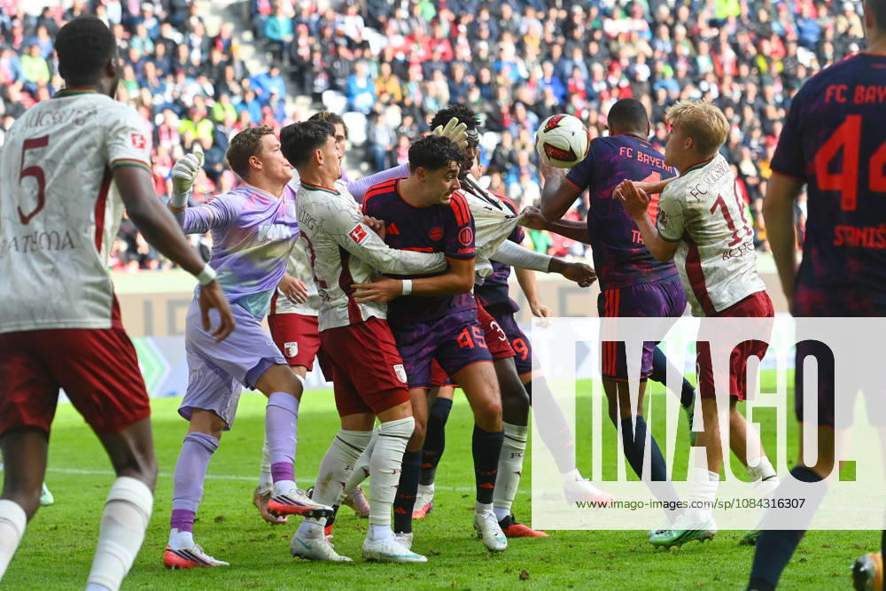 Penalty area action, tackle, soccer, Bundesliga Season 2026–2027, Matchday 5, FC Augsburg vs. FC Bayern Munich on October 10, 2026, WWK Arena