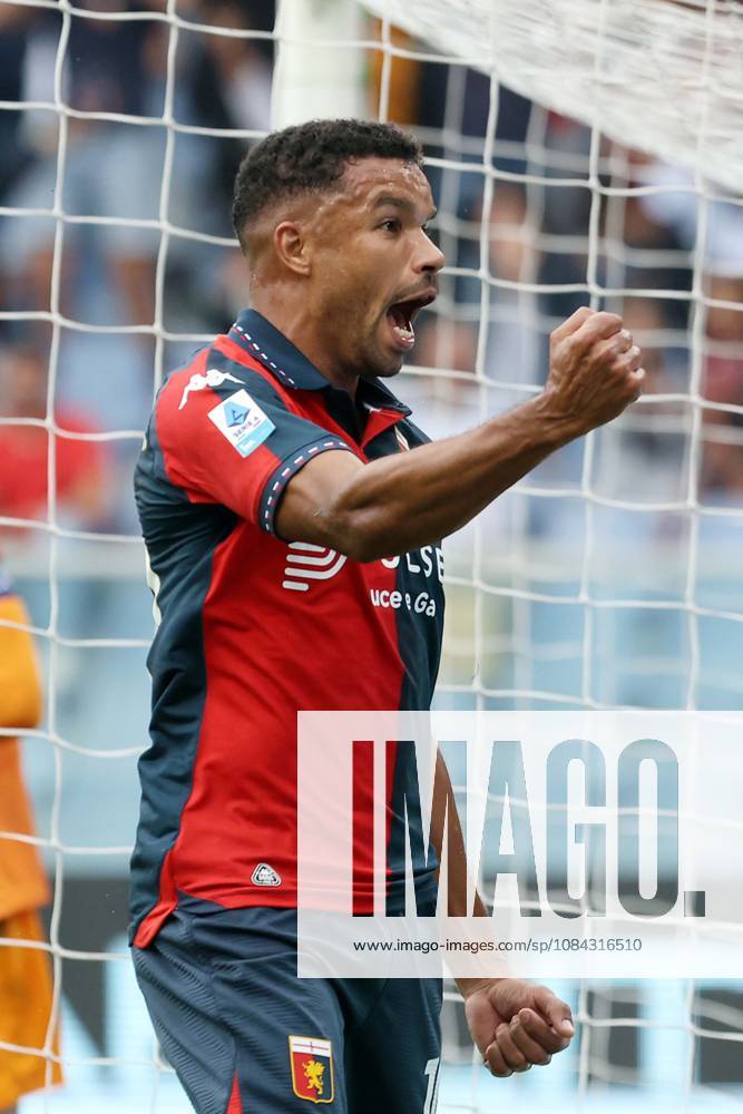 Foto IPP ACGE Genova 10 10 2026 Campionato Serie A 2025 2026 Genoa-Fiorentina nella foto: Junior Walter Messias esulta dopo il gol del 2-0 Italy Photo Press World Copyright Genova italy Italia ITALY