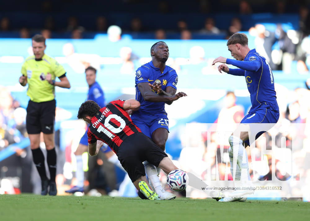 10th October 2026; Stamford Bridge, London, England; Premier League Football, Chelsea versus Bournemouth; Moises Caicedo of Chelsea collides into Ryan Christie of AFC Bournemouth JohnxPatrickxFletcher