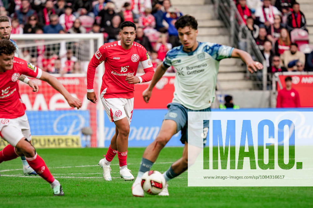 Germany Soccer Season 2026–2027, Bundesliga 1, Matchday 5, FSV Mainz 05 vs. Bayer 04 Leverkusen at MEWA Arena, Mainz; Miguel Gutiérrez (Bayer 04 Leverkusen), 3 on the ball, in possession, marked by Nadiem Amiri 1 FSV Mainz 05, 10 Mainz MEWA Arena Germany