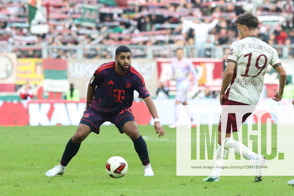Ismael Saibari (FC Bayern Munich), 34, with Robin Fellhauer (FC Augsburg), 19, GER, FC Augsburg vs. FC Bayern Munich, Soccer, Bundesliga, Matchday 5, 2026–2027 Season, October 10, 2026, DFL and DFB regulations prohibit any use of photographs as image sequences and or quasi-video, GER, FC Augsburg vs. FC Bayern Munich, soccer, Bundesliga, Matchday 5, 2026–2027 season, October 10, 2026, Augsburg