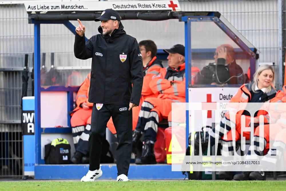 Paderborn, Home Deluxe Arena, October 10, 2026, GER, Men s, 1st Bundesliga, 2026–2027 season, SC Paderborn 07 vs. VfB Stuttgart. Photo: Coach Sebastian HOENESS, Stuttgart. DFL regulations prohibit any use of photographs as image sequences and or quasi-video. North Rhine-Westphalia, Germany