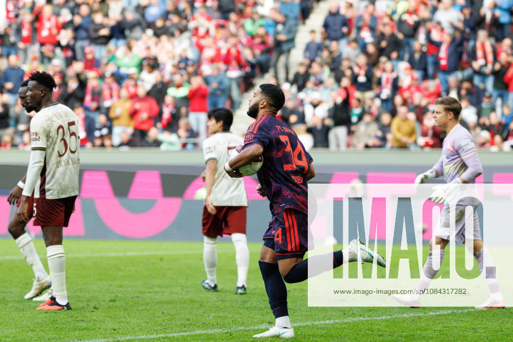 Ismael Saibari, 34, FC Bayern Munich, scores the 1-1 goal in the match between FC Augsburg and FC Bayern Munich, soccer, men s, Bundesliga, 2026–2027, Matchday 5 on October 10, 2026, in Augsburg, WWK ARENA. DFL and DFB regulations prohibit any use of photographs as image sequences and or quasi-video. Bayern, Germany