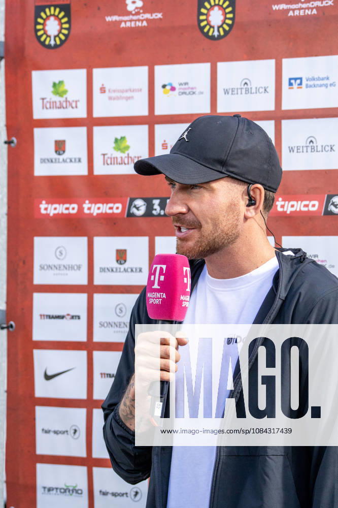 Soccer 3rd Division, SG Sonnenhof Großaspach vs. SV Waldhof Mannheim; Pascal Reinhardt, coach of SG Sonnenhof Großaspach, during a pre-game interview in Aspach