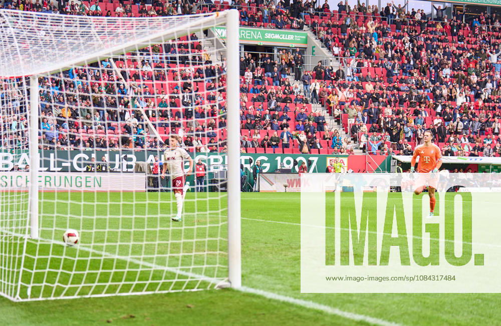 Robin Fellhauer of Augsburg scoring the 1-0 goal after 8,4 seconds and after a big mistake of Manuel Neuer, goalkeeper of FC Bayern München , Head coach Vincent Kompany of Bayern München disappointed in the background during the match FC AUGSBURG - FC BAYERN MÜNCHEN on October 10, 2026 at WWK Arena Augsburg, Germany. Season 2026 2027, 1.Bundesliga, FCB,