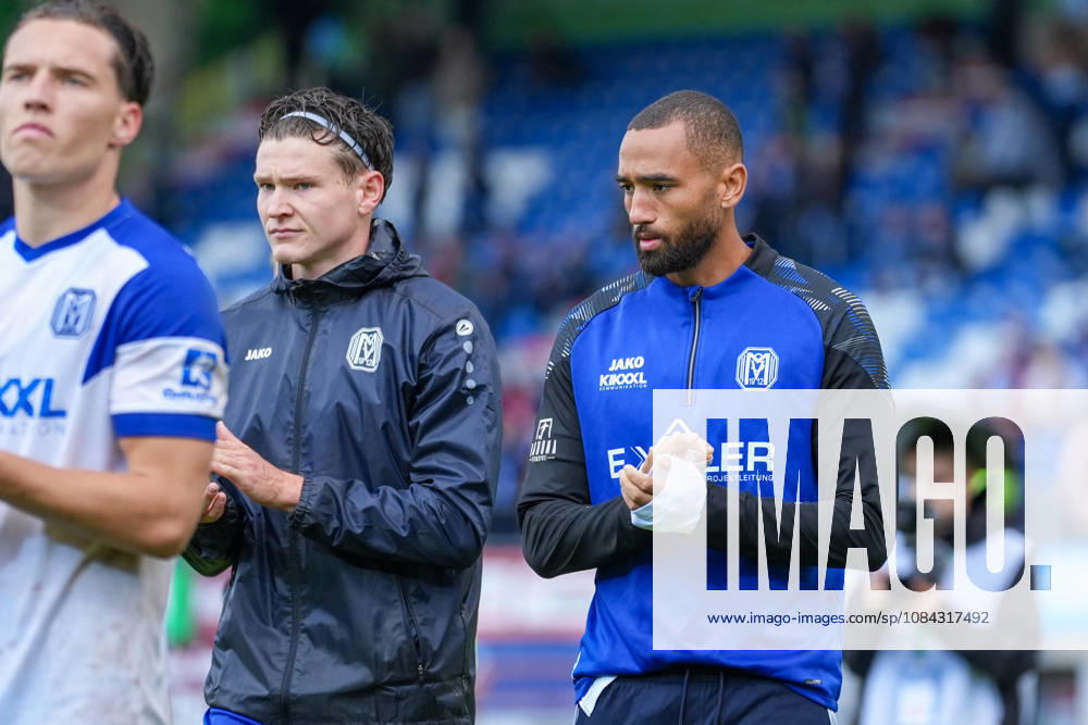 German Soccer, 3rd Division, Matchday 8, Hänsch Arena, Meppen, Emsland, Lower Saxony, SV Meppen vs. VfB Stuttgart U21, VfB Stuttgart II: The two forwards, Richard Meier (SV Meppen, No. 13) and Cyrill Akono (SV Meppen, No. 9), haven’t quite found their stride yet.