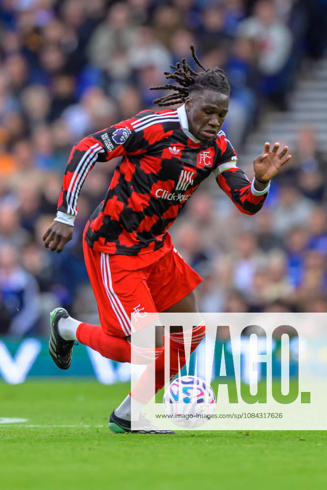 IPSWICH, ENGLAND OCTOBER 10 - Calvin Bassey of Fulham during the Premier League game between Ipswich Town and Fulham at Portman Road on October 10, 2026 in Ipswich, England. (Photo by Keeran Marquis Sports Press Photo)