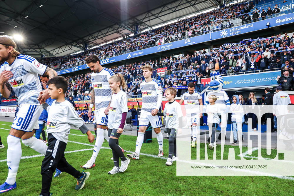 Sports, Soccer, 3rd Division, 2026–2027 Season, Matchday 8: MSV Duisburg vs. TSG 1899 Hoffenheim II, October 10, 2026, Schauinsland Reisen Arena: MSV Duisburg during the pre-match walkout at the Schauinsland Reisen Arena in Duisburg, North Rhine-Westphalia, Germany