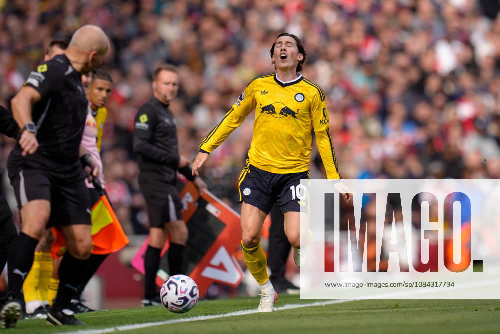 10th October 2026; Emirates Stadium, London, England; Premier League Football, Arsenal versus Leeds United; Harry Wilson of Leeds United shows his frustration as the ball goes out of play TomxMajor