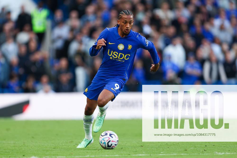 Joao Pedro of Chelsea runs with the ball Chelsea v AFC Bournemouth, Premier League, Football, Stamford Bridge, London, UK, 10 10 2026, England - 10 Oct 2026London Stamford Bridge England United Kingdom