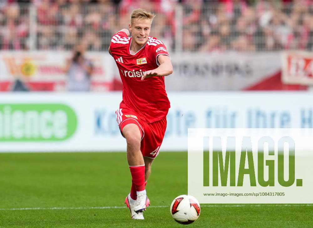 Zeno van den Bosch, 1 FC Union Berlin, 4 on the ball (GER), 1 FC Union Berlin vs. SV Elversberg, Bundesliga 1, Matchday 5, 2026–27 season, Stadion An der Alten Foersterei, Berlin, October 10, 2026 DFL regulations prohibit any use of photographs as image sequences and or quasi-video 1 FC Union Berlin vs. SV Elversberg, 1 Bundesliga, Matchday 5, 2026–27 Season, October 10, 2026, Berlin