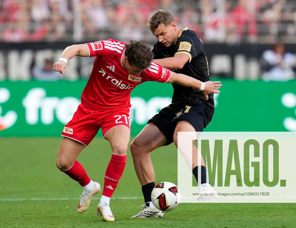 Tim Skarke, 1. FC Union Berlin, 21, in a tackle with Lasse Guenther, SV Elversberg, 21, GER; 1. FC Union Berlin vs. SV Elversberg, Bundesliga 1, Matchday 5, 2026–27 season, Stadion An der Alten Foersterei, Berlin, October 10, 2026. DFL regulations prohibit any use of photographs as image sequences and or quasi-video. 1. FC Union Berlin vs. SV Elversberg, 1 Bundesliga, Matchday 5, 2026–27 Season, October 10, 2026, Berlin