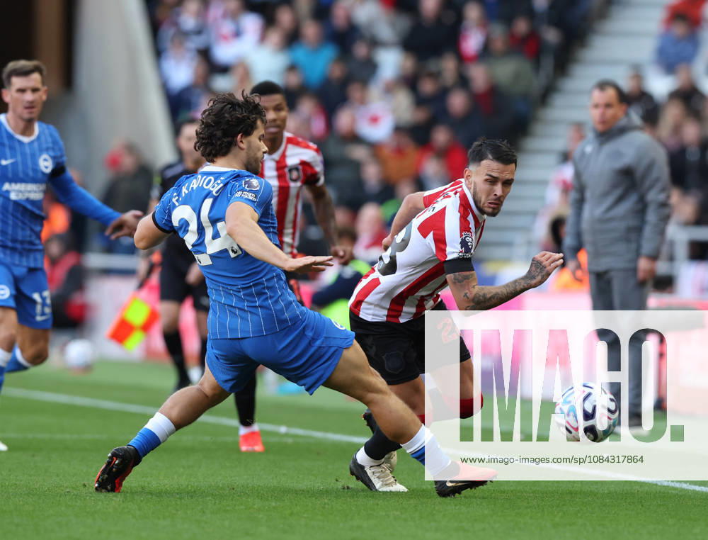 Sunderland, England, 10th October 2026. Enzo Le Fee (R) of Sunderland in action with Ferdi Kadioglu of Brighton and Hove Albion during the Sunderland vs Brighton and Hove Albion Premier League match at the Stadium Of Light, Sunderland. Picture credit should read: Nigel Roddis Sportimage . SPI_017_NR_SUND_BRIG SPI-5059-0017