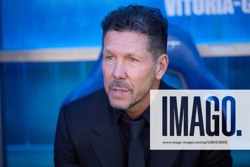 Diego Pablo Cholo Simeone head coach of Atletico de Madrid looks on during the LaLiga EA Sports match between Deportivo Alaves and Atletico de Madrid at Mendizorrotza on October 10, 2026, in Vitoria, Spain. Deportivo Alaves V Atletico De Madrid - La Liga EA Sports - ZUMAa181 20261010_zaa_a181_034