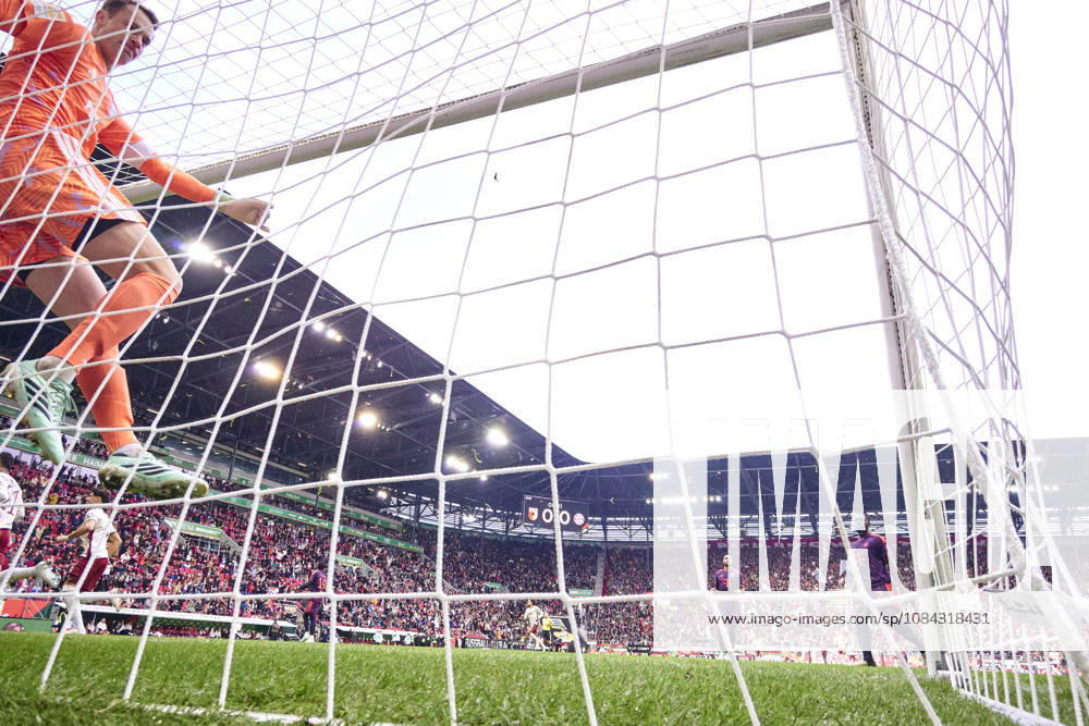 Robin Fellhauer of Augsburg scoring the 1-0 goal after 8,4 seconds and after a big mistake of Manuel Neuer, goalkeeper of FC Bayern München , Head coach Vincent Kompany of Bayern München disappointed in the background during the match FC AUGSBURG - FC BAYERN MÜNCHEN on October 10, 2026 at WWK Arena Augsburg, Germany. Season 2026 2027, 1.Bundesliga, FCB,