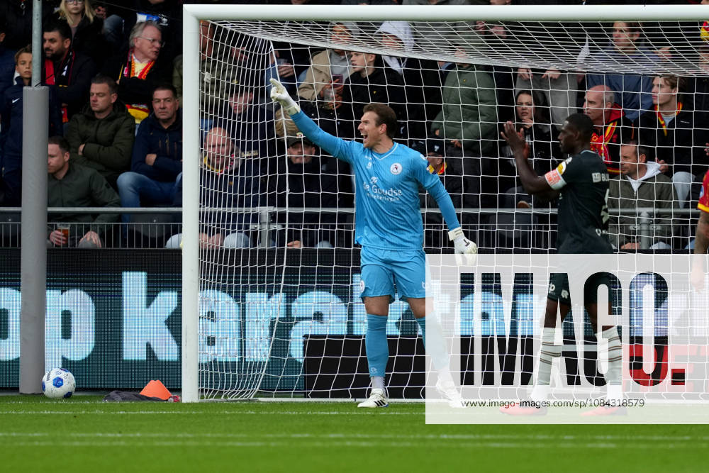 Eredivisie: Go Ahead Eagles v Sparta Rotterdam Deventer - Goalkeeper Michael Brouwer of Sparta Rotterdam shouts in frustration during the eighth competition round of the 2026 2027 Eredivisie season. The match is set between Go Ahead Eagles and Sparta Rotterdam at De Adelaarshorst on 10 October 2026 in Deventer, Netherlands. (Hero Images Danny de Groot)