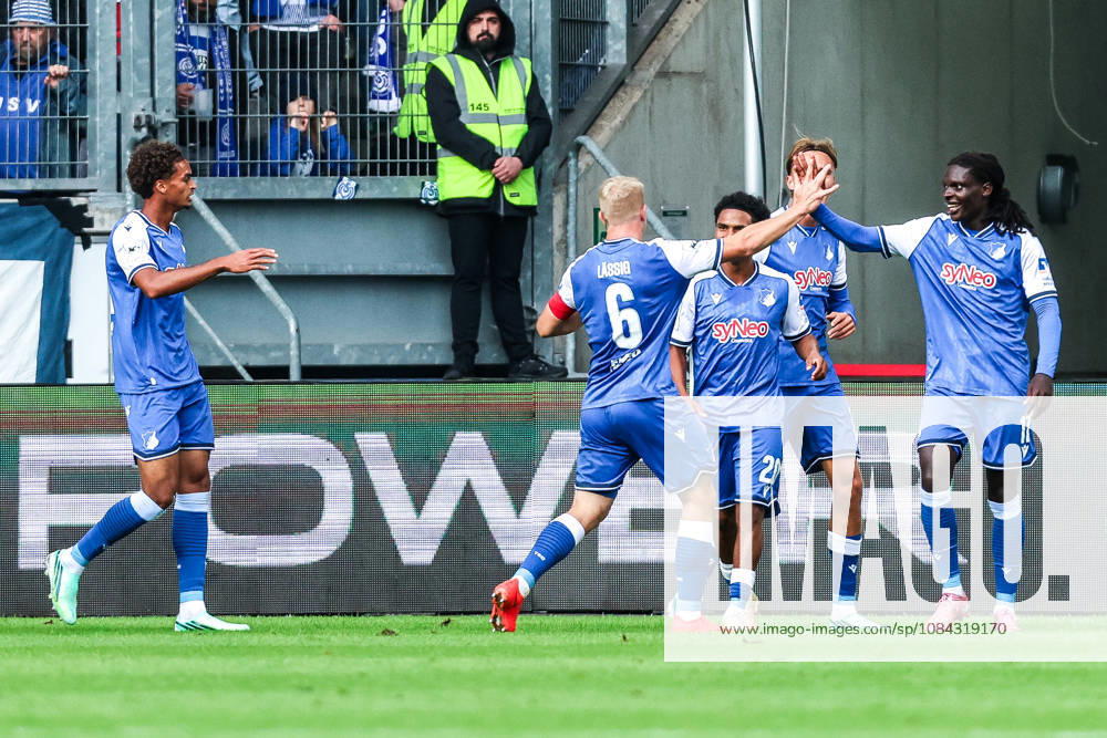 Sports, Soccer, 3rd Division, 2026–2027 Season, Matchday 8: MSV Duisburg vs. TSG 1899 Hoffenheim II, October 10, 2026, Schauinsland Reisen Arena: TSG 1899 Hoffenheim II celebrates after scoring the 1–0 goal via an own goal by Tobias Fleckstein of MSV Duisburg, 5; the Hoffenheim players celebrate at the Schauinsland Reisen Arena in Duisburg, North Rhine-Westphalia, Germany