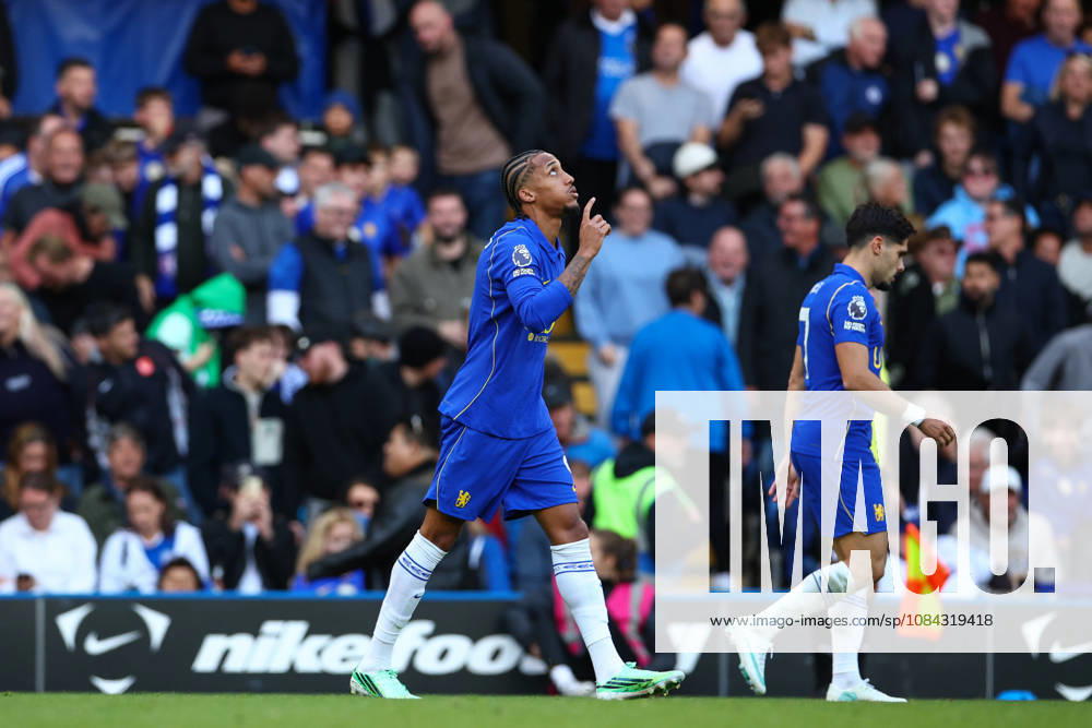 Premier League: Chelsea v AFC Bournemouth LONDON, UK - 10th Oct 2026: Joao Pedro of Chelsea celebrates scoring his side s third goal during the Premier League match between Chelsea FC and AFC Bournemouth at Stamford Bridge London Stamford Bridge England United Kingdom