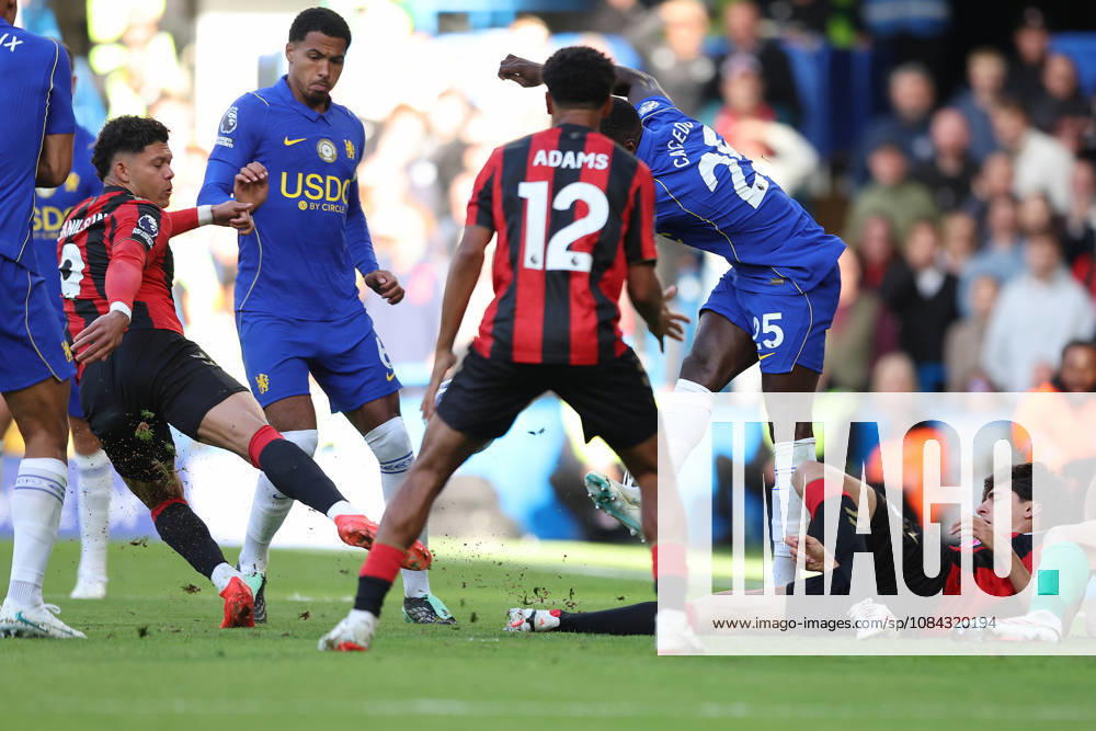 10th October 2026; Stamford Bridge, London, England; Premier League Football, Chelsea versus Bournemouth; Evanilson of AFC Bournemouth scoring his sides 1st goal in the 51st minute to make it 3-1 JohnxPatrickxFletcher