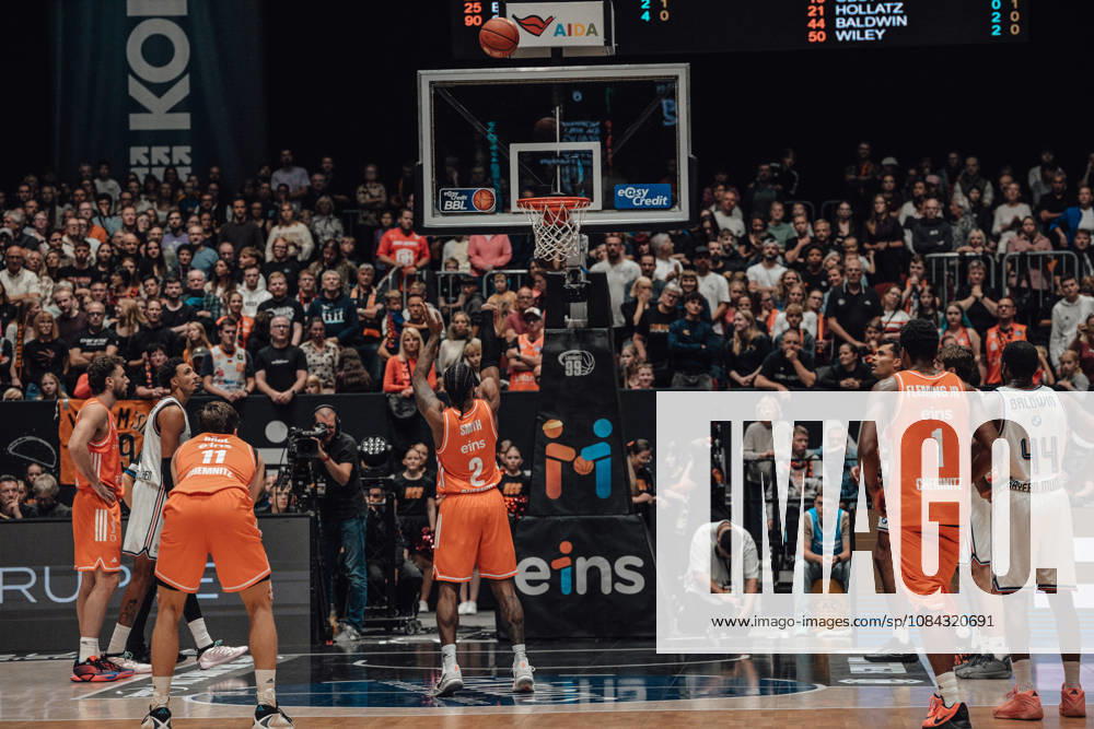 EasyCredit Basketball Bundesliga, Matchday 5, Niners Chemnitz vs. Bayern Munich, October 10, 2026, starting at 4:00 p.m., Chemnitz, Chemnitz Arena. In Photo 02: Stefan Smith taking a free throw. easyCredit Basketball Bundesliga, Matchday 5, Niners Chemnitz vs. Bayern Munich, Chemnitz, Saxony, Germany