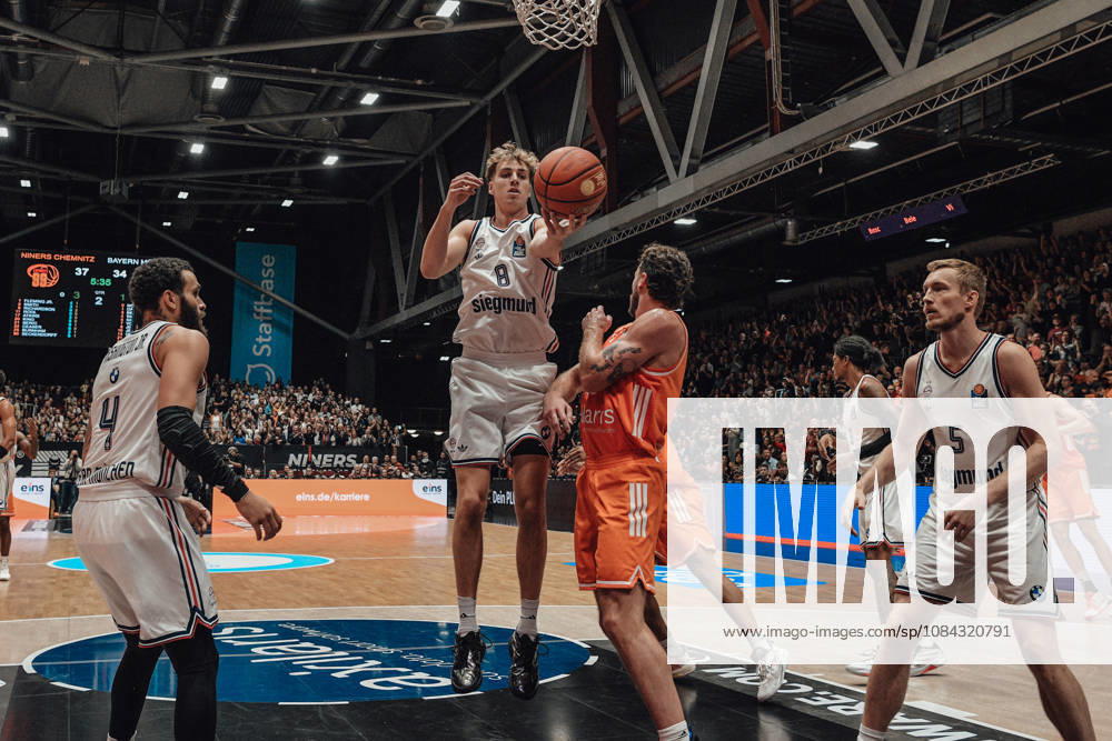 EasyCredit Basketball Bundesliga, Matchday 5, Niners Chemnitz vs. Bayern Munich, October 10, 2026, starting at 4:00 p.m., Chemnitz, Chemnitz Arena. Pictured: 04 Duane Washington Jr., 08 Tobias Jensen, 25 Ben Burnham, 05 Niels Giffey easyCredit Basketball Bundesliga, Matchday 5, Niners Chemnitz vs. Bayern Munich, Chemnitz, Saxony, Germany