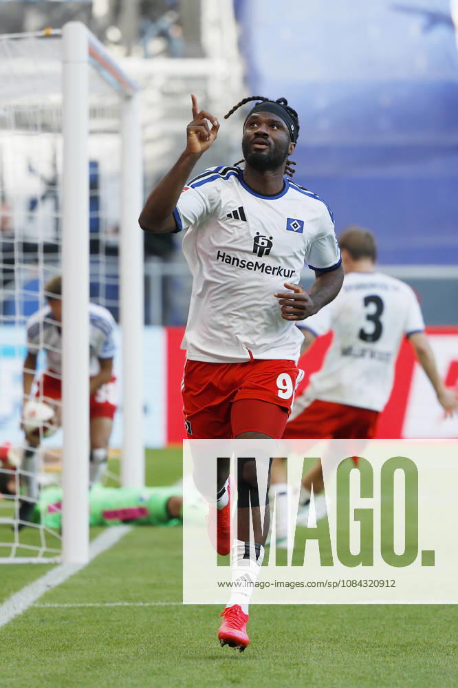 Terem Moffi of HSV outjumps Ozan Kabak of TSG Hoffenheim to head the ball into the net, scoring the goal to tie the game at 2–2, and celebrates the goal in the Bundesliga match between TSG 1899 Hoffenheim and Hamburger SV at the PreZero Arena, Sinsheim, Germany, on October 10, 2026, in action during the Bundesliga match between TSG 1899 Hoffenheim and Hamburger SV at the PreZero Arena, Sinsheim, Germany, on October 10, 2026. DFB and DFL regulations prohibit any use of photographs as image sequences and or quasi-video,