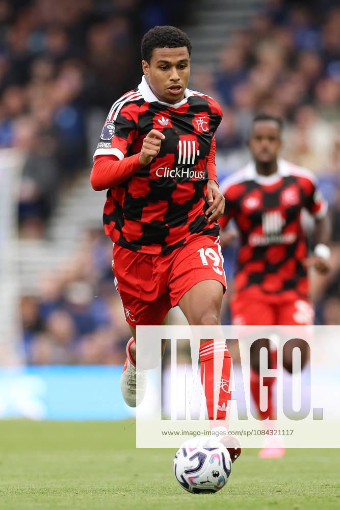 Ipswich Town v Fulham, Premier League Shea Charles of Fulham during the Ipswich Town v Fulham Premier League match at Portman Road, Ipswich, England on 10 October 2026 Credit: Tiego Grenho Every Second Media Editorial use only. All images are copyright Every Second Media Limited. No images may be reproduced without prior permission. All rights reserved. Premier League and Football League images are subject to licensing agreements with Football DataCo Limited. see https: www.football-dataco.com