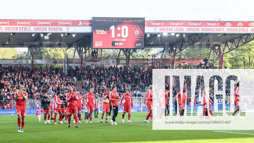 In the photo, from left: Union wins 1–0 after 90 plus 2 minutes; joy, celebration, and satisfaction on the players’ faces, GER, Berlin, soccer, 1. FC Union Berlin vs. SV Elversberg, at the Alte Försterei, October 10, 2026, DFB and DFL regulations prohibit any use of photographs as image sequences and or quasi-video,