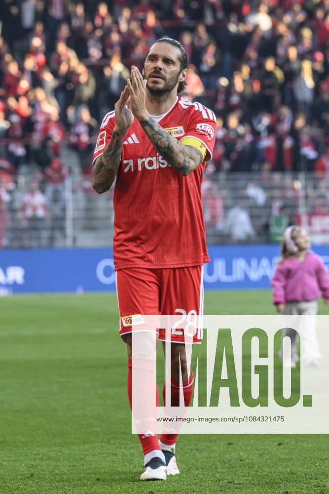 In the photo, from left: Christopher Trimmel, Union Berlin, 28; Union wins 1–0 after 90 plus 2 minutes; joy, celebration, and satisfaction on the players’ faces; GER, Berlin, soccer, 1. FC Union Berlin vs. SV Elversberg, at the Alte Försterei, October 10, 2026, DFB and DFL regulations prohibit any use of photographs as image sequences and or quasi-video,