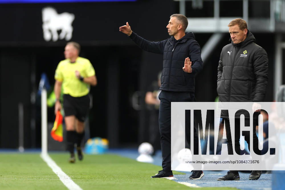 Ipswich Town v Fulham, Premier League Gary O Neil, Manager of Ipswich Town gestures during the Ipswich Town v Fulham Premier League match at Portman Road, Ipswich, England on 10 October 2026 Credit: Tiego Grenho Every Second Media Editorial use only. All images are copyright Every Second Media Limited. No images may be reproduced without prior permission. All rights reserved. Premier League and Football League images are subject to licensing agreements with Football DataCo Limited. see https: www.football-dataco.com