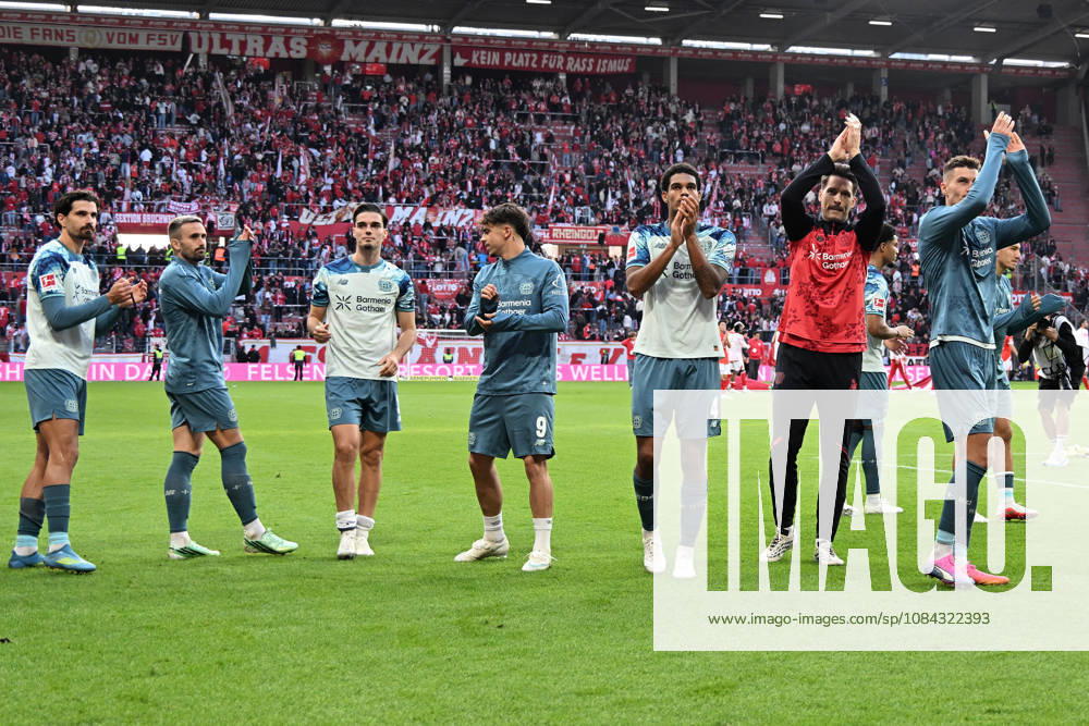 Soccer 1 Bundesliga, FSV Mainz 05 vs. Bayer 04 Leverkusen: Cheering, joy over the victory. DFL and DFB regulations prohibit any use of photographs as image sequences and or quasi-video. Mainz