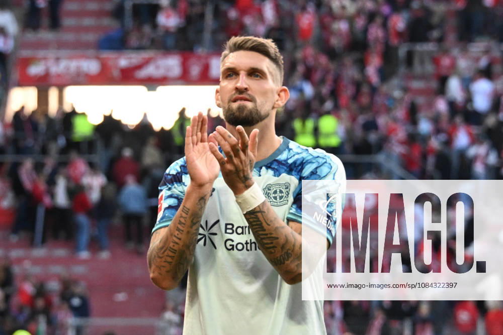 Soccer 1 Bundesliga, FSV Mainz 05 vs. Bayer 04 Leverkusen: Jubilation, joy over the victory—Robert Andrich, Bayer 04 Leverkusen. DFL and DFB regulations prohibit any use of photographs as image sequences and or quasi-video. Mainz