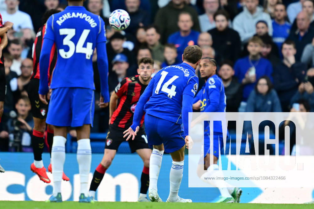 Chelsea v Bournemouth, Premier League GOAL Chelsea midfielder Jordan Henderson (14) scores a goal from a free kick 5-1 during the Premier League match between Chelsea and Bournemouth at Stamford Bridge, London, UK on 10 October 2026. London Stamford Bridge Greater London UK Editorial use only DataCo restrictions apply See www.football-dataco.com ,