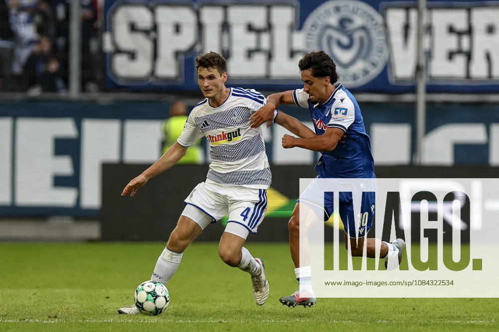 GER, Soccer, Men s, 3rd Division, 2026–2027 Season, MSV Duisburg vs. TSG Hoffenheim II: Martin Ens (Duisburg) and Muhammed Yasin Batuhan Zor (TSG II) battle for the ball; Duisburg, Schauinsland, Arena, North Rhine-Westphalia, Germany