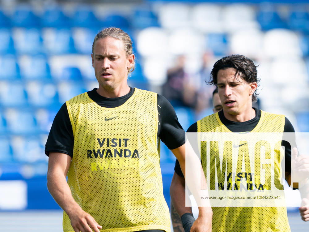ESP LaLiga EA Sports: Deportivo Alavés vs. Atlético Madrid — Marcos Llorente of Atlético Madrid warms up during the LaLiga EA Sports match between Deportivo Alavés and Atlético Madrid, played at Mendizorroza Stadium in Vitoria-Gasteiz on October 10, 2026 in Spain VITORIA GASTEIZ Spain Soccer